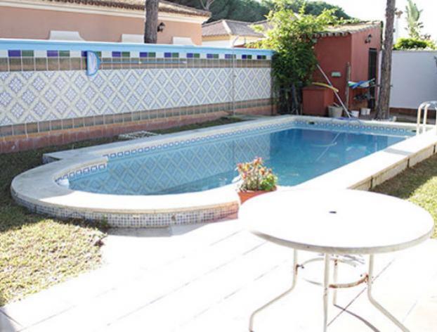 Chalet con piscina zona Novo Sancti Petri