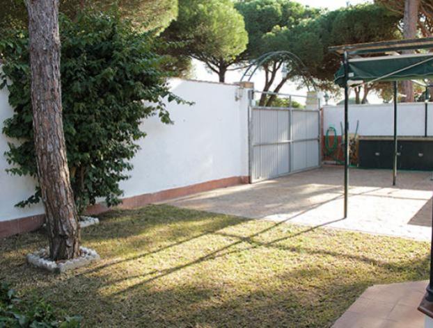 Chalet con piscina zona Novo Sancti Petri